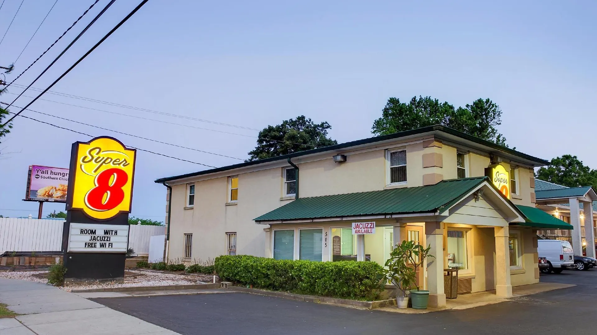 Super 8 By Wyndham Charlotte Downtown Area Motel